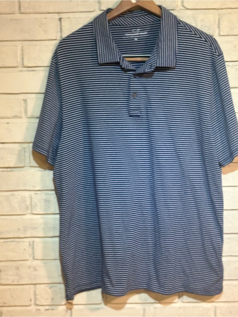 Vineyard Vines Men's Blue & White Striped Polo